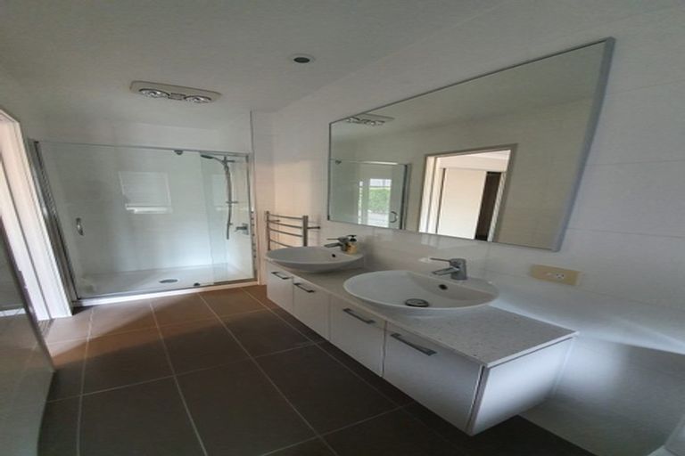 Photo of property in 29 Chateau Crescent, Rangatira Park, Taupo, 3330