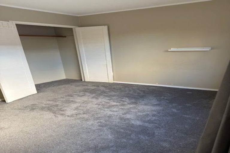 Photo of property in 1/73 Spinella Drive, Bayview, Auckland, 0629