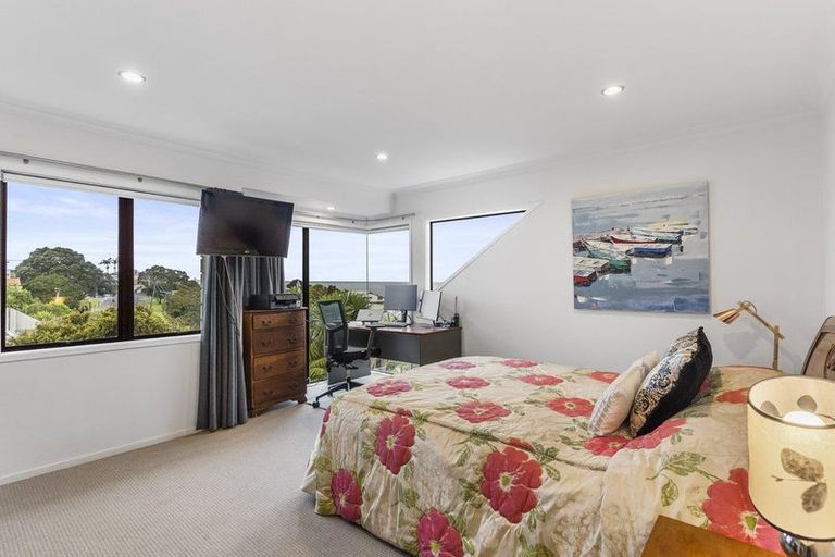 Photo of property in 28a Orchard Road, Waiake, Auckland, 0630