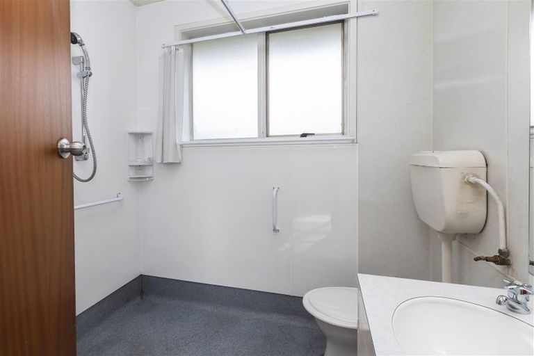 Photo of property in 2/1046 Colombo Street, St Albans, Christchurch, 8014