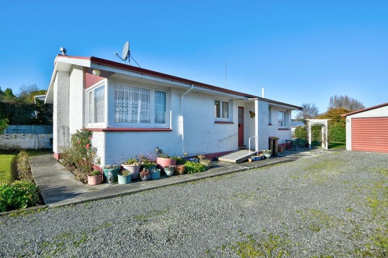 Photo of property in 2 Kiwi Street, East Gore, Gore, 9710