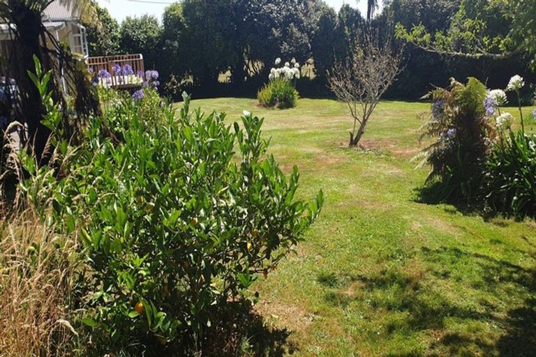 Photo of property in 766 Kaka Road, Okoki, Urenui, 4375