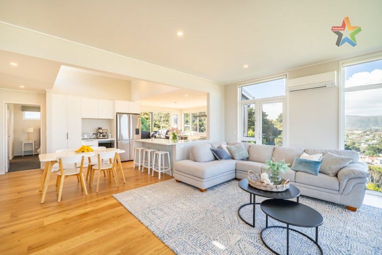 Photo of property in 24 Magnolia Grove, Maungaraki, Lower Hutt, 5010