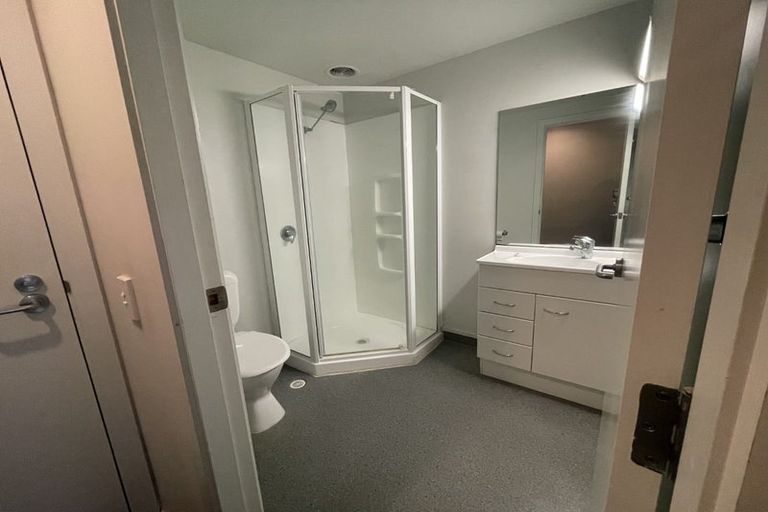 Photo of property in Orange Apartments/victoria Centr, 909/169 The Terrace, Wellington Central, Wellington, 6011