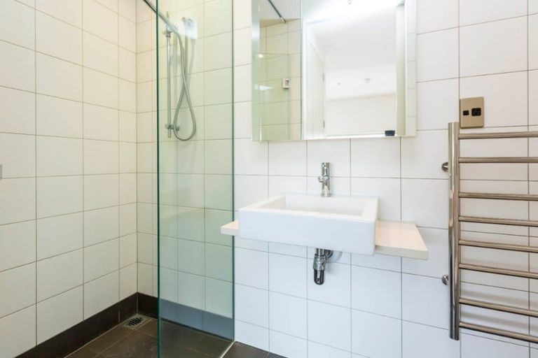 Photo of property in The Wellington Suites, 587/233 Cuba Street, Te Aro, Wellington, 6011