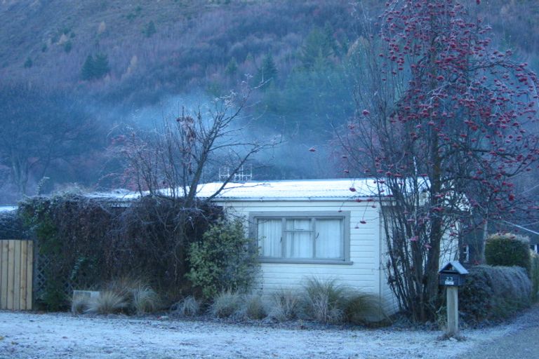 Photo of property in 21 Criterion Street, Arrowtown, 9302