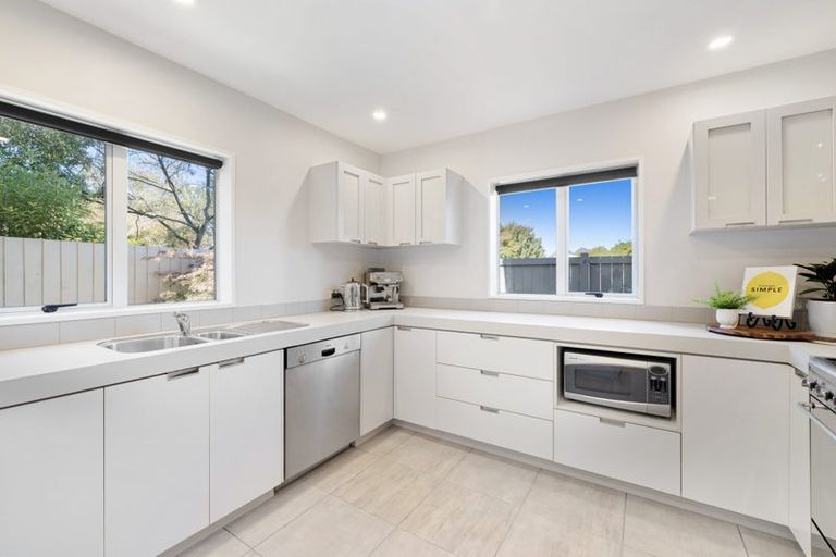 Photo of property in 165 Blighs Road, Strowan, Christchurch, 8052