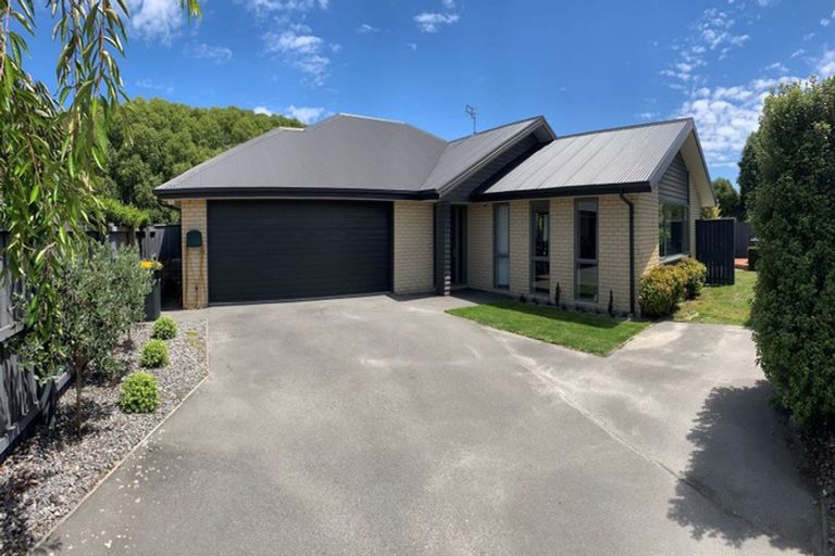 Photo of property in 51 Somerville Crescent, Aidanfield, Christchurch, 8025