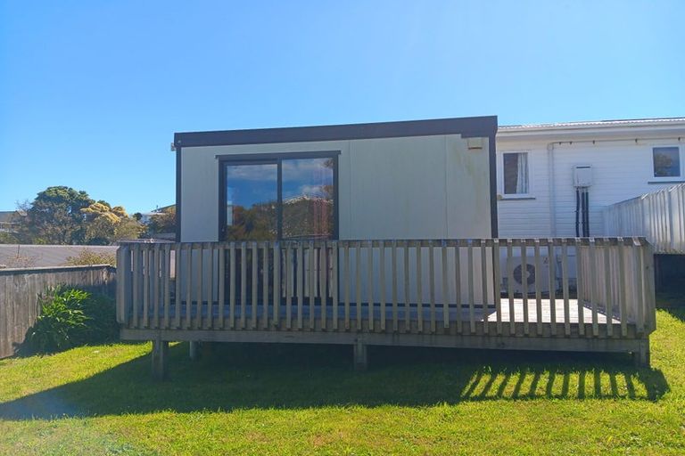 Photo of property in 240 Dowse Drive, Maungaraki, Lower Hutt, 5010