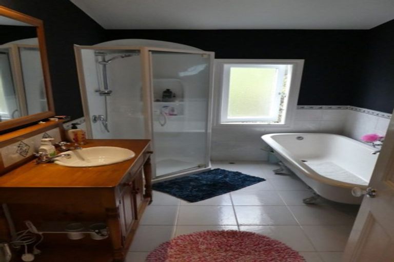 Photo of property in 3 Lucy Road, Bluff Hill, Napier, 4110