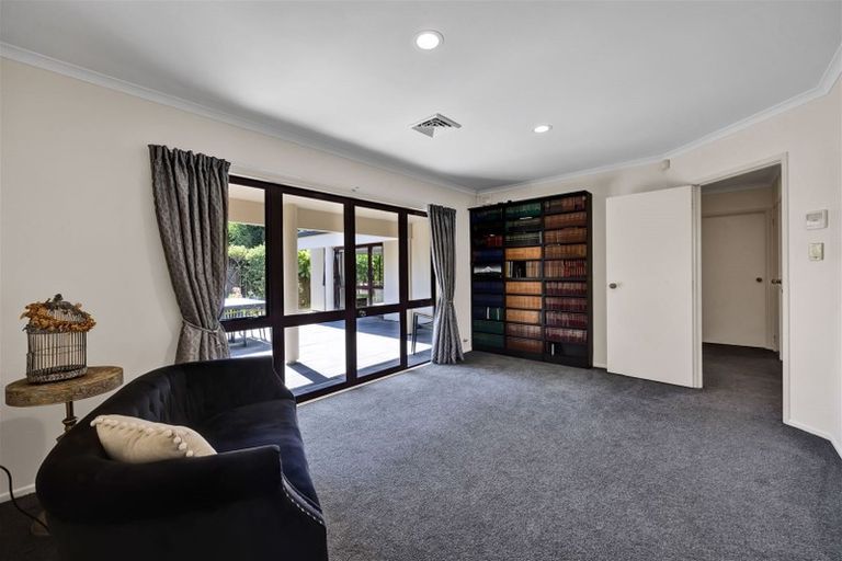 Photo of property in 11 Erin Street, Hawera, 4610