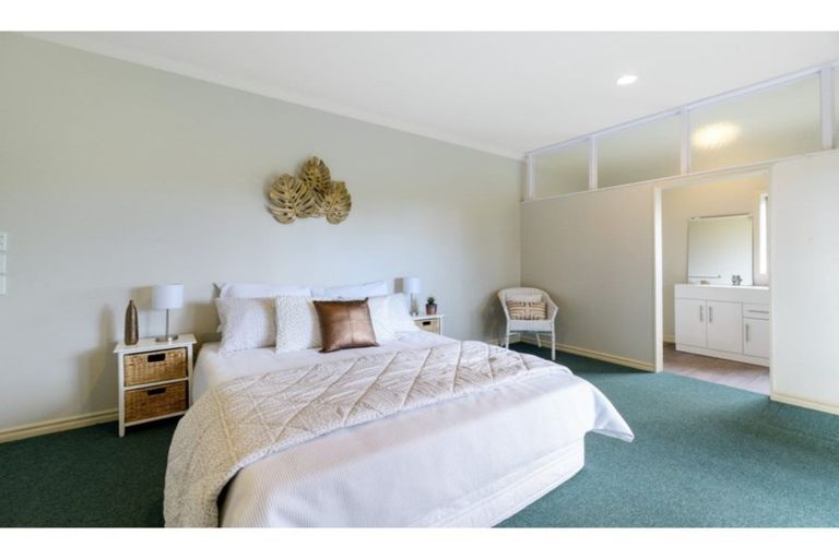 Photo of property in 15 Tuscany Place, Ohauiti, Tauranga, 3112