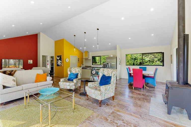 Photo of property in 107 Taylors Road, Otaki, 5583