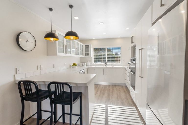 Photo of property in 1 Leigh Place, Paraparaumu Beach, Paraparaumu, 5032