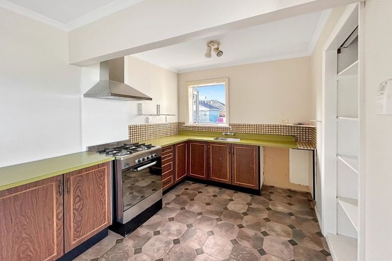 Photo of property in 1 Lancaster Street, Levin, 5510