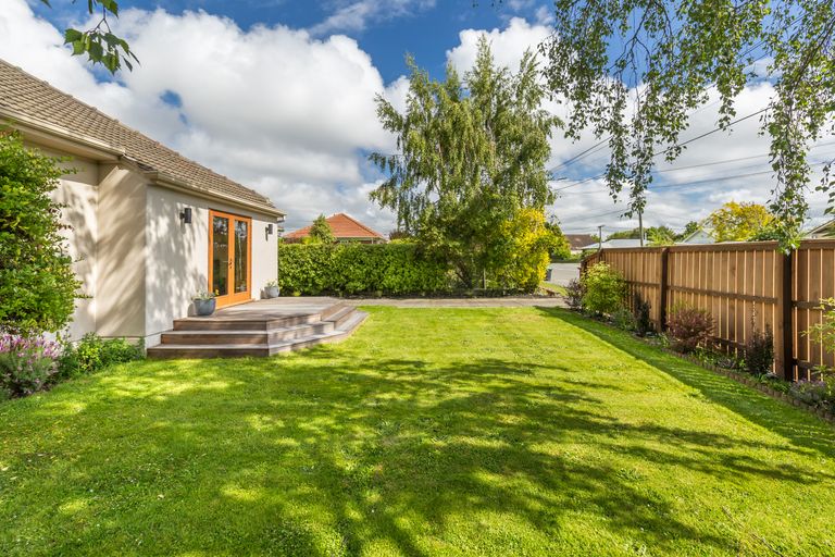 Photo of property in 123 Selwyn Street, Somerfield, Christchurch, 8024