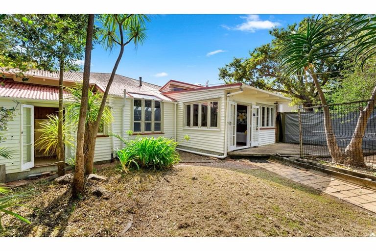 Photo of property in 59 Northboro Road, Belmont, Auckland, 0622