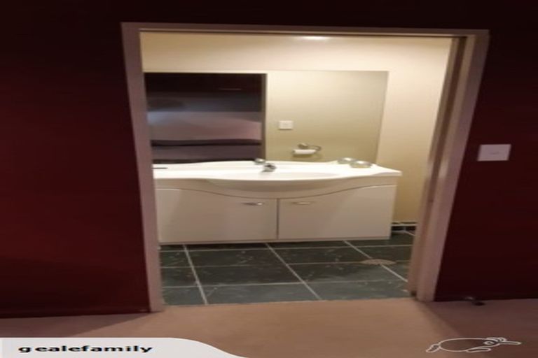 Photo of property in Atrium Towers, 1g/154 The Terrace, Wellington Central, Wellington, 6011