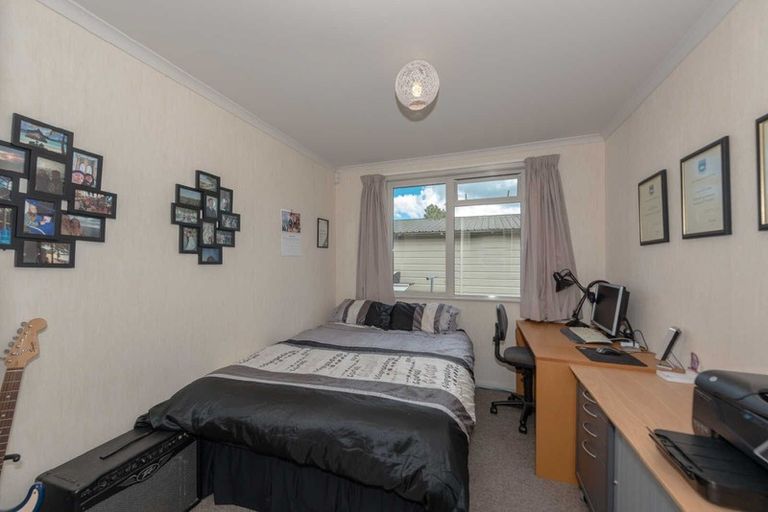 Photo of property in 9 Dowding Street, Melville, Hamilton, 3206