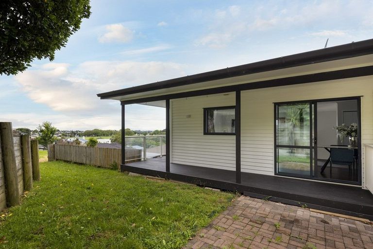 Photo of property in 32b Waipuna Grove, Welcome Bay, Tauranga, 3112