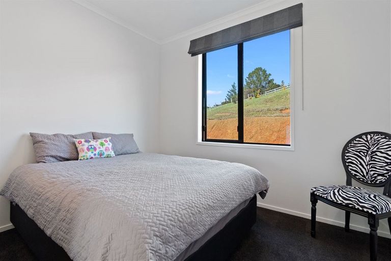 Photo of property in 44 Spikes Way, Whitianga, 3510