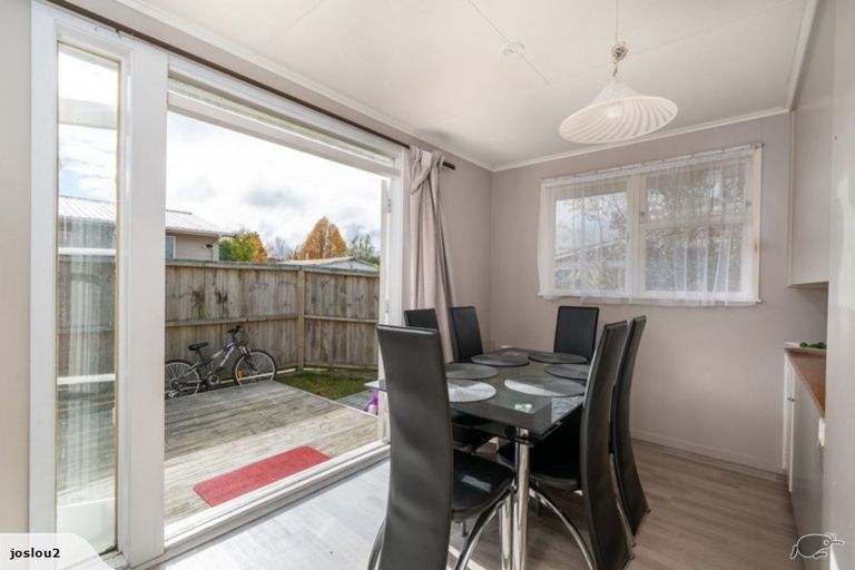 Photo of property in 1/120 Taupo View Road, Taupo, 3330