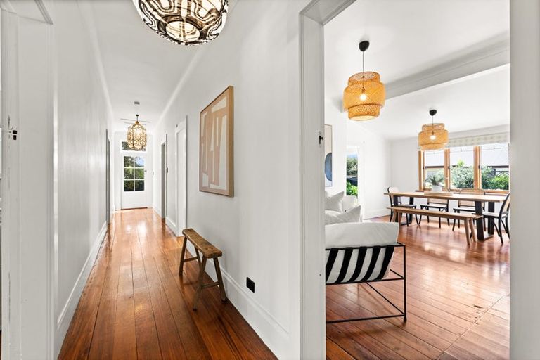 Photo of property in 29 Breadalbane Road, Havelock North, 4130