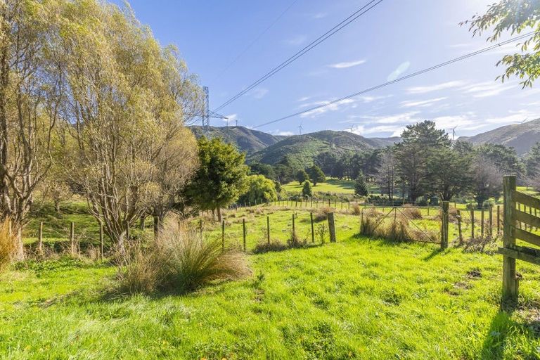 Photo of property in 306 South Makara Road, Makara, Karori, 6972