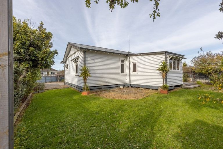 Photo of property in 25 Tiller Close, Kelvin Grove, Palmerston North, 4414
