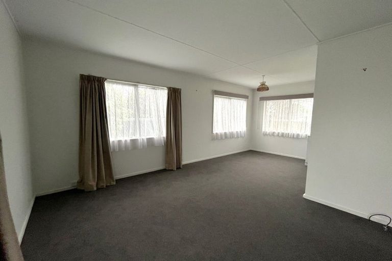 Photo of property in 4 Tasman Crescent, Carterton, 5713
