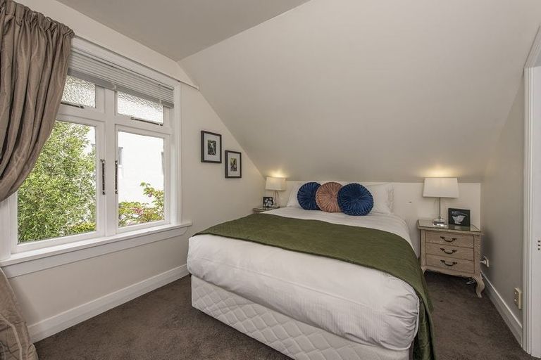 Photo of property in 6 Brougham Street, Mount Victoria, Wellington, 6011