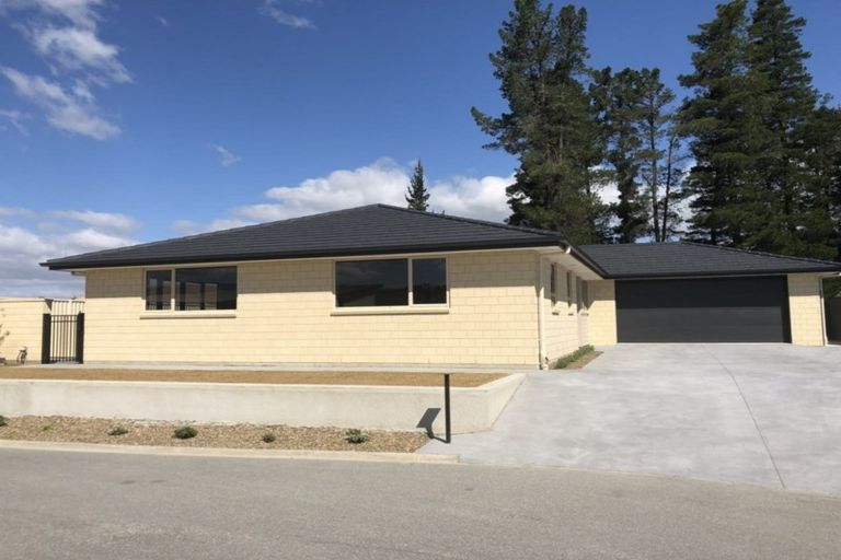 Photo of property in 5 Kinnaird Close, Alexandra, 9320