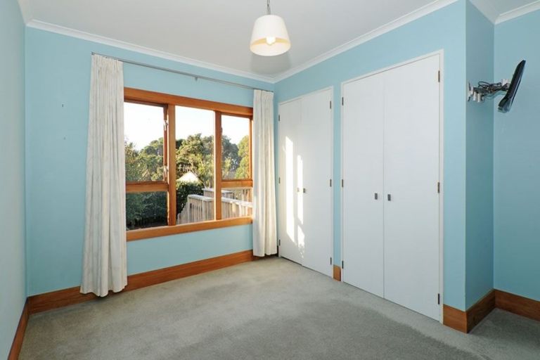 Photo of property in 25 Pinnacle Street, Seatoun, Wellington, 6022