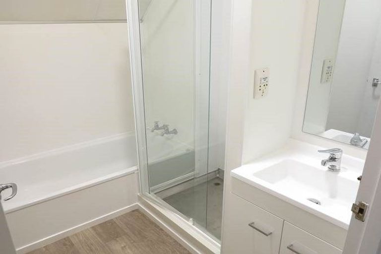 Photo of property in 4/56 Matipo Street, Riccarton, Christchurch, 8041