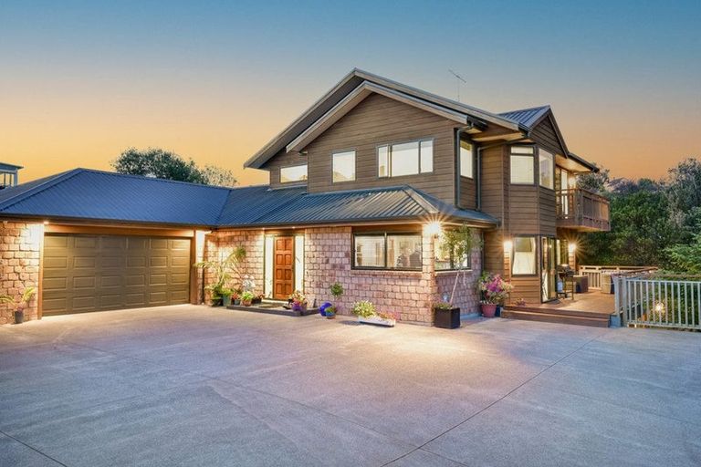 Photo of property in 9 Grovenor Drive, Orewa, 0931