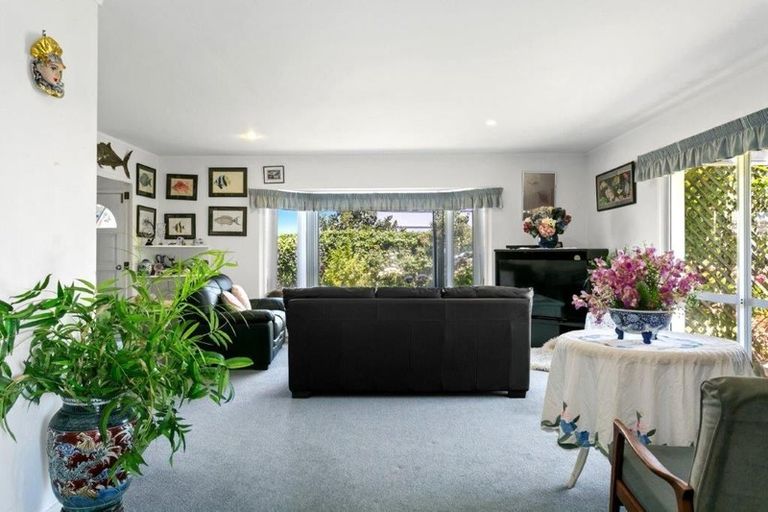 Photo of property in 29 Fairview Terrace, Waipahihi, Taupo, 3330