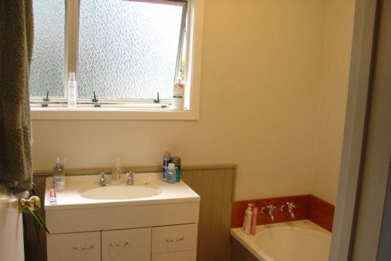 Photo of property in 125 Taylor Street, Carterton, 5713