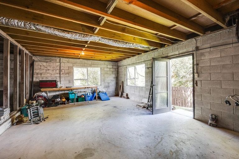 Photo of property in 27 Redwing Street, Browns Bay, Auckland, 0630