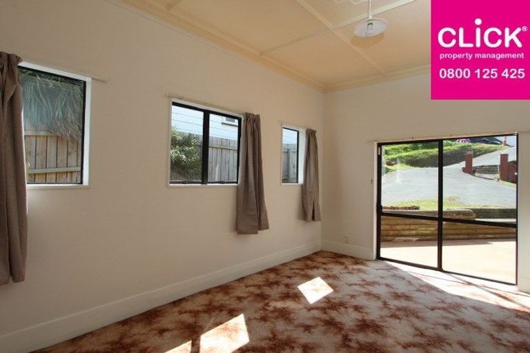 Photo of property in 21 Walter Street, The Glen, Dunedin, 9011