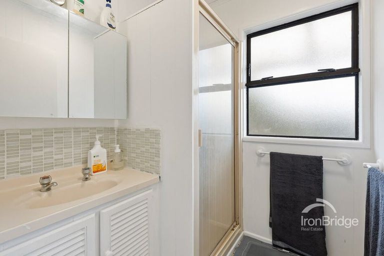 Photo of property in 7 Sea Vista Avenue, Beach Haven, Auckland, 0626