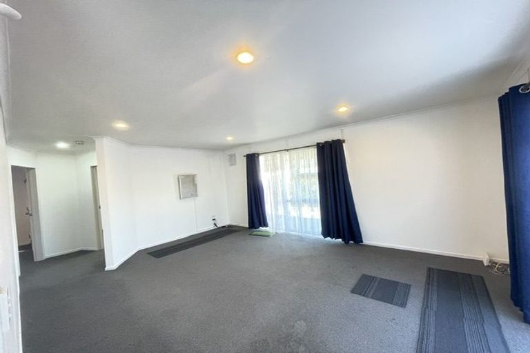 Photo of property in 6 Topaz Place, Wiri, Auckland, 2104