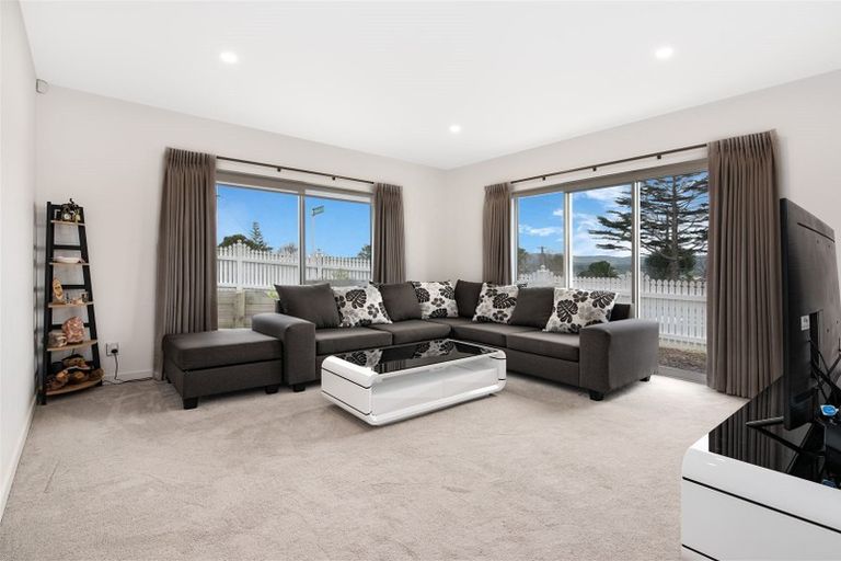 Photo of property in 1a Waitaki Street, Sunnyvale, Auckland, 0612