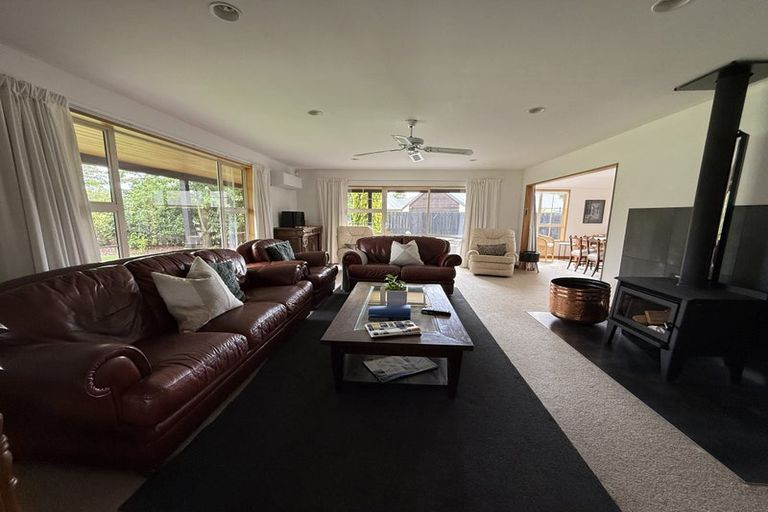 Photo of property in 5 Meadowstone Drive, Wanaka, 9305