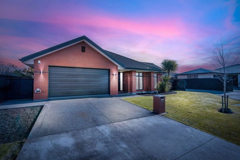Photo of property in 5 Wisteria Lane, Rangiora, 7400