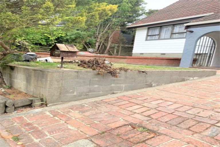 Photo of property in 6 Pioneer Grove, Silverstream, Upper Hutt, 5019