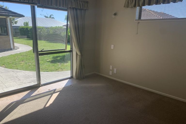 Photo of property in 15 Waiora Place, Pyes Pa, Tauranga, 3112