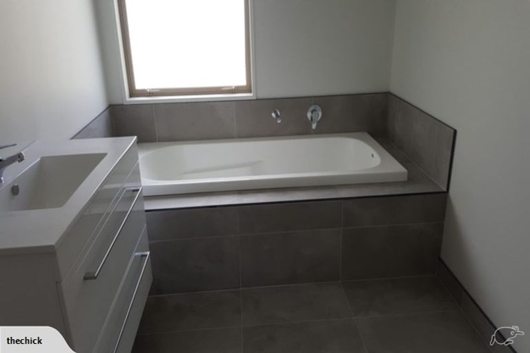 Photo of property in 26 Bottle Lake Drive, Parklands, Christchurch, 8083