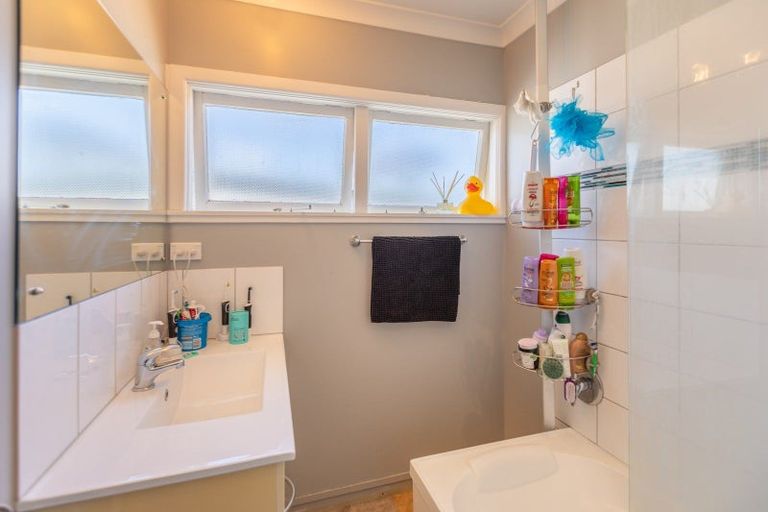 Photo of property in 3 Kelvin Road, Maraenui, Napier, 4110