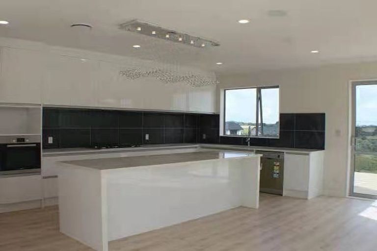 Photo of property in 48 Harvest Avenue, Orewa, 0931