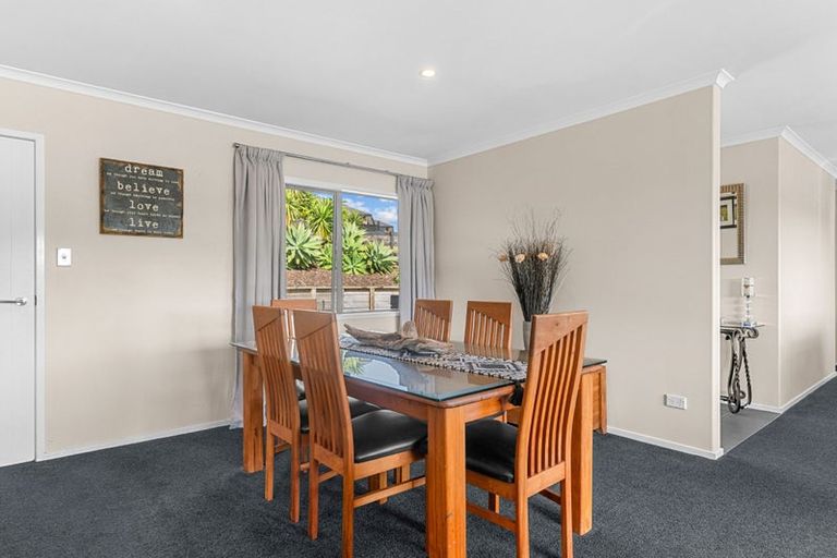 Photo of property in 11 Lupis Way, Kaiwaka, 0573